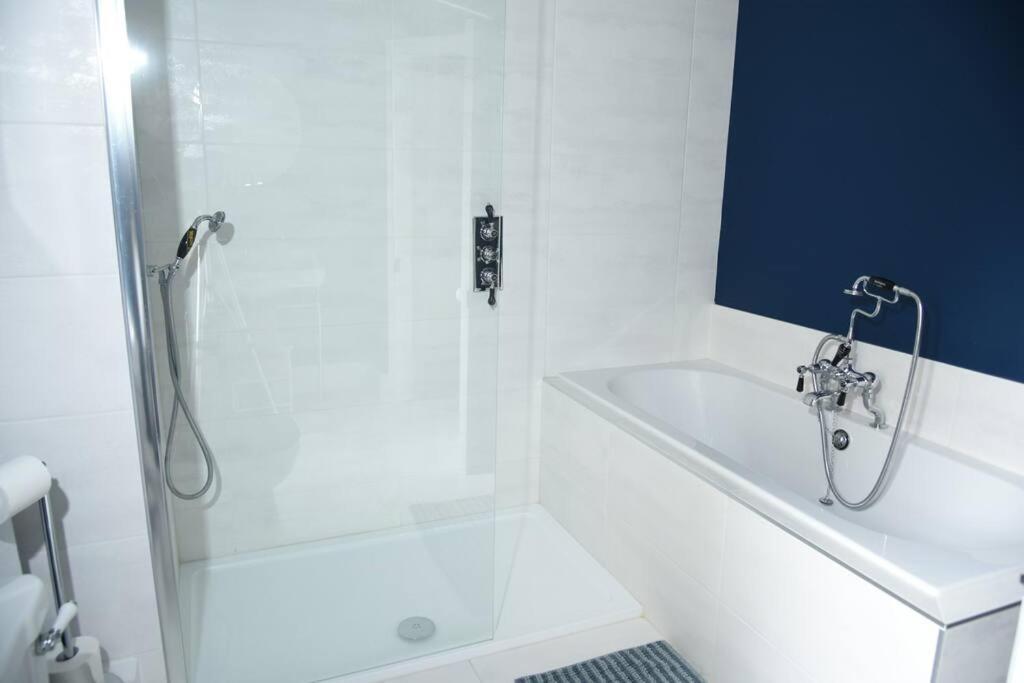 Cotswold Dog-Friendly Holiday Home Stroud  Luaran gambar